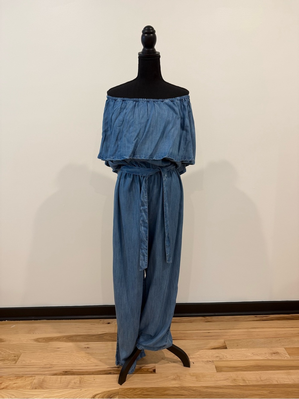 Boston Proper Chambray Off Shoulder Ruffle Wide Leg Jumpsuit Size Medium